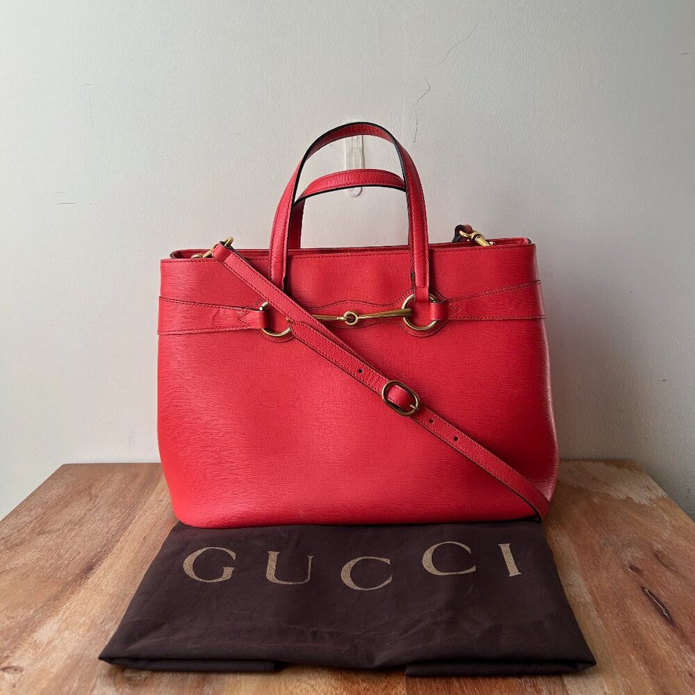 Gucci Leather Bright Bit Shocking Pink w/Strap, Dustbag